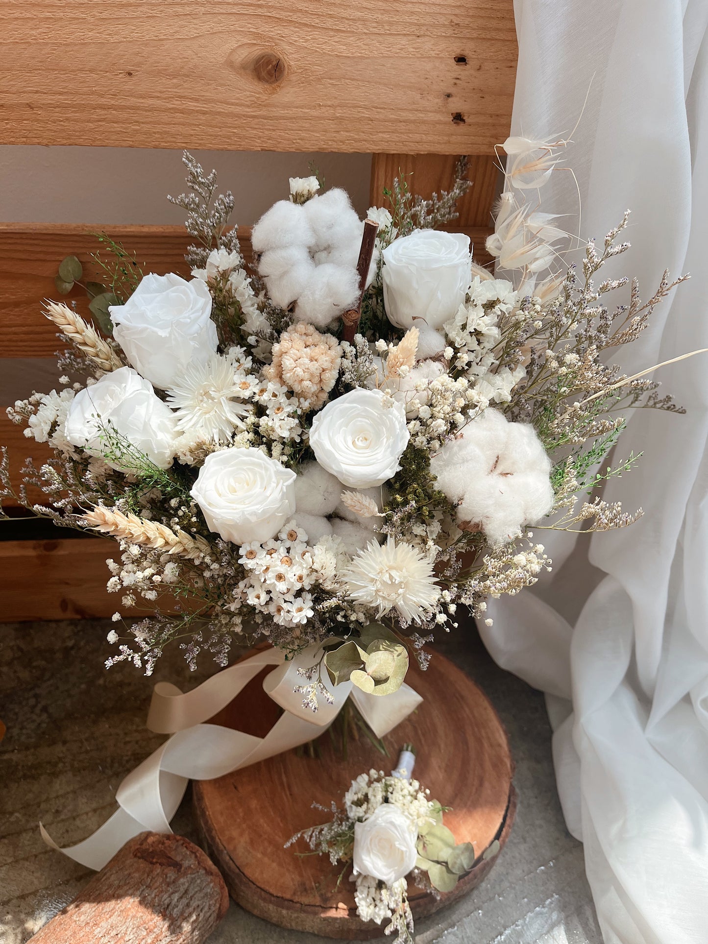 Preserved Flowers Bridal Bouquet [Medium]