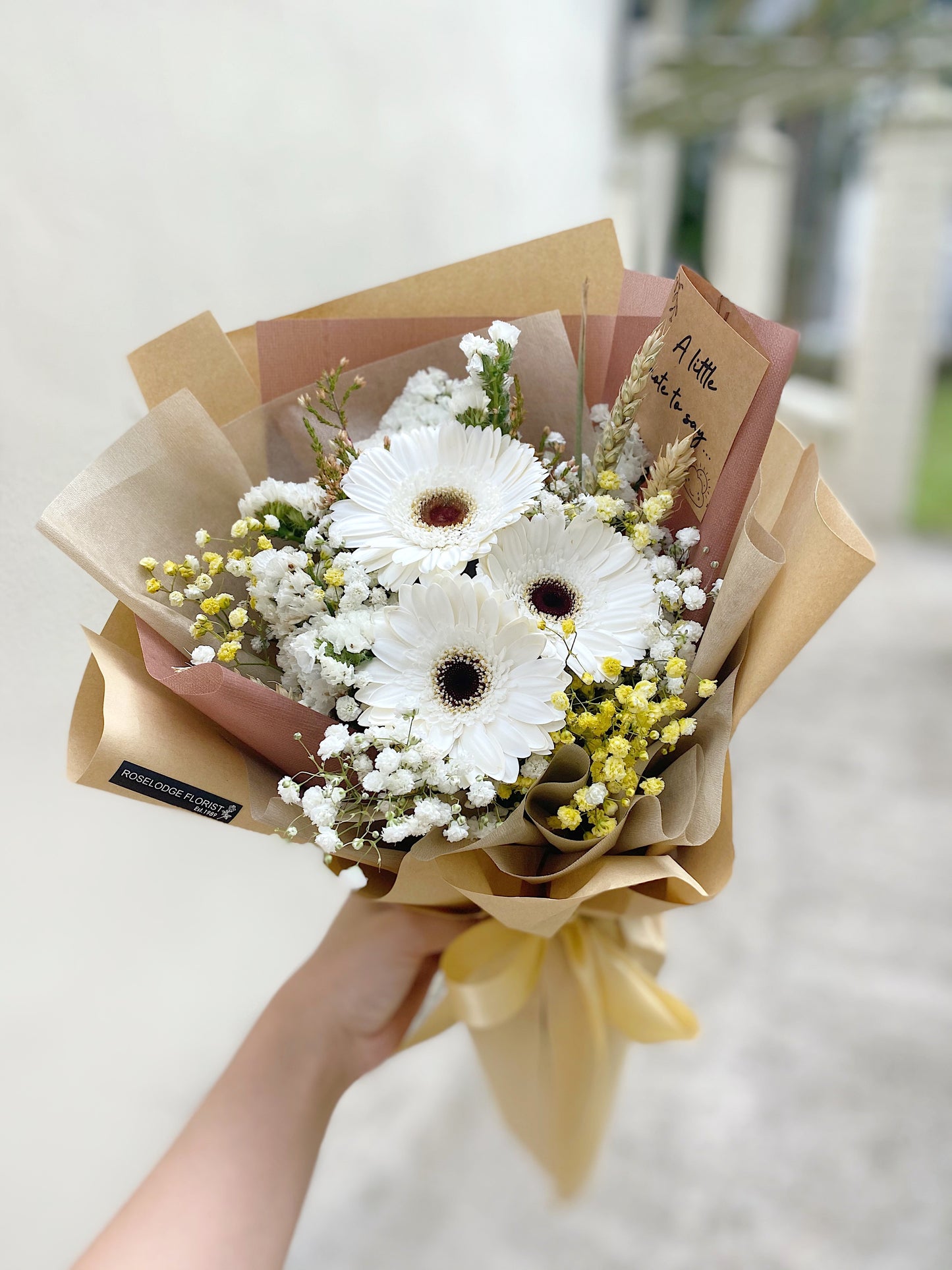 White Daisy Bouquet