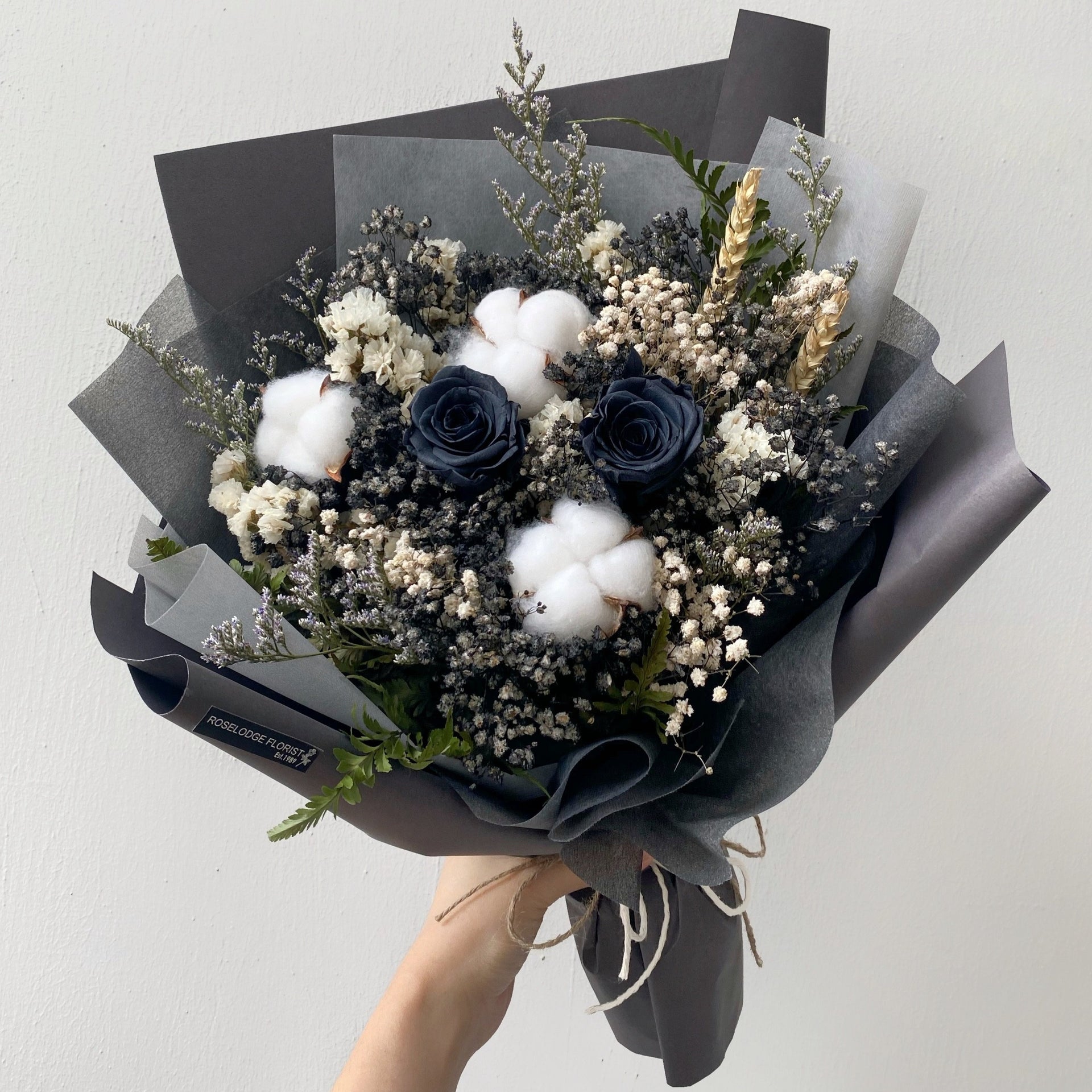 Black Roses Bouquets  Black Roses Delivery – Rosaholics