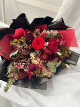 Load image into Gallery viewer, The Great Aura [Preserved Rose &amp; Carnation] NEW!
