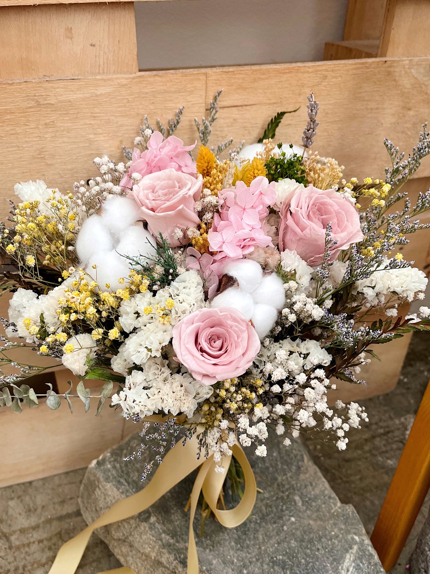 Preserved Flowers Bridal Bouquet [Standard]