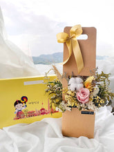Load image into Gallery viewer, Korean Snack Box &amp; Pink Preserved Rose Bloom Box